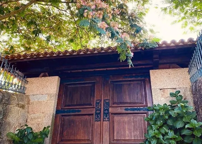 Miranda Heritage House Holiday home Creixomil